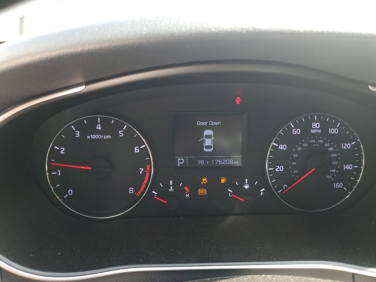 2014 Kia Cadenza Premium VIN: KNALN4D75E5120221 Lot: 60710385