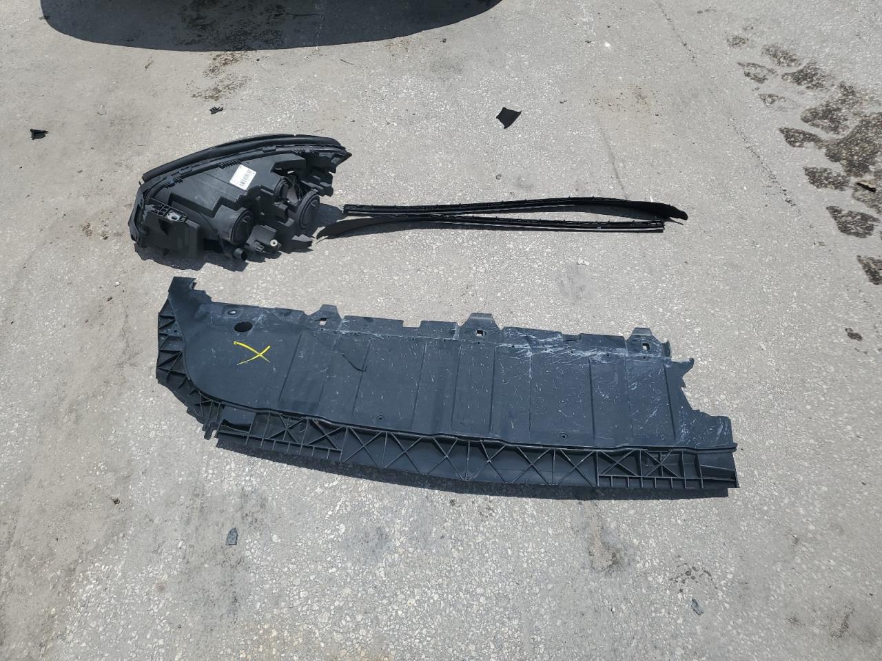 wdctg4eb6hj320840 WDCTG4EB6HJ320840 2017 Mercedes-Benz Gla 250