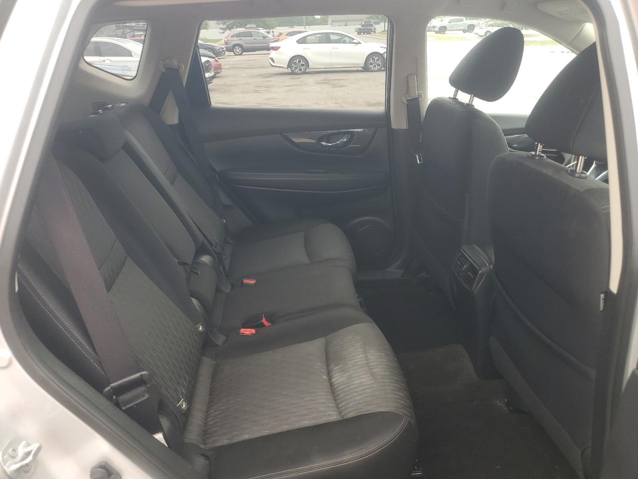 2017 Nissan Rogue S VIN: JN8AT2MV1HW253502 Lot: 64842725