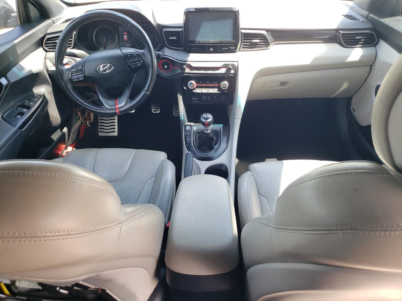 kmhth6ab3ku012739 KMHTH6AB3KU012739 2019 Hyundai Veloster Turbo