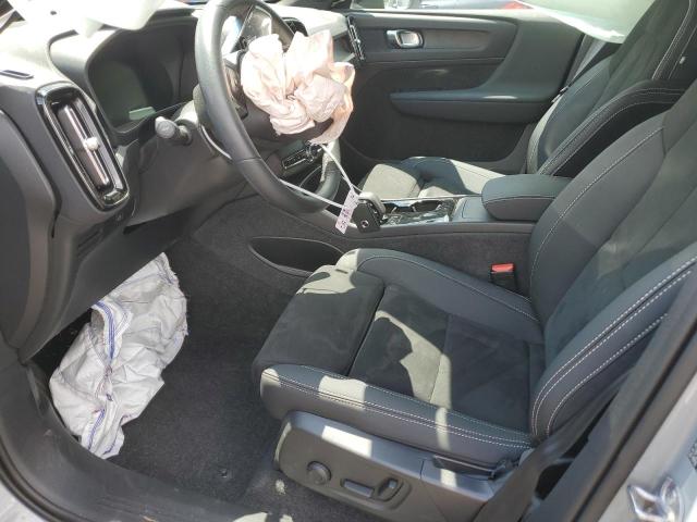  VOLVO XC40 2024 Szary