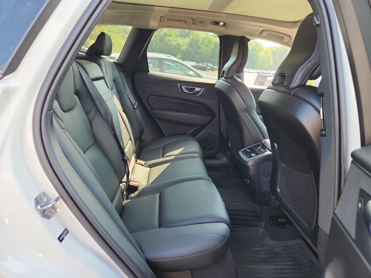 2020 Volvo Xc60 T5 Inscription VIN: YV4102RL8L1534565 Lot: 65320885