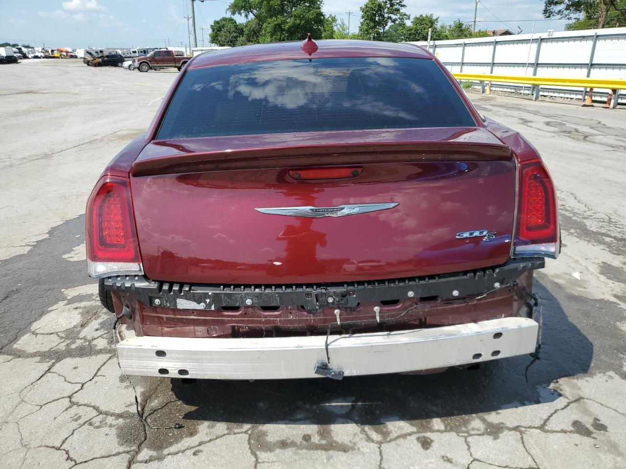 2019 Chrysler 300 S VIN: 2C3CCABG6KH624795 Lot: 65776885