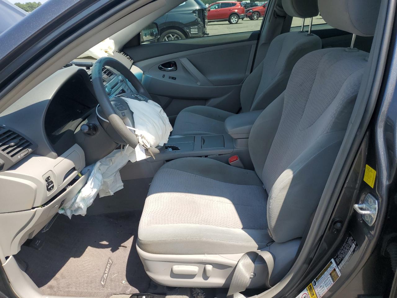 2011 Toyota Camry Base VIN: 4T1BF3EK2BU676279 Lot: 63161895