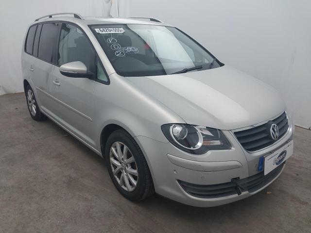 2010 VOLKSWAGEN TOURAN MAT