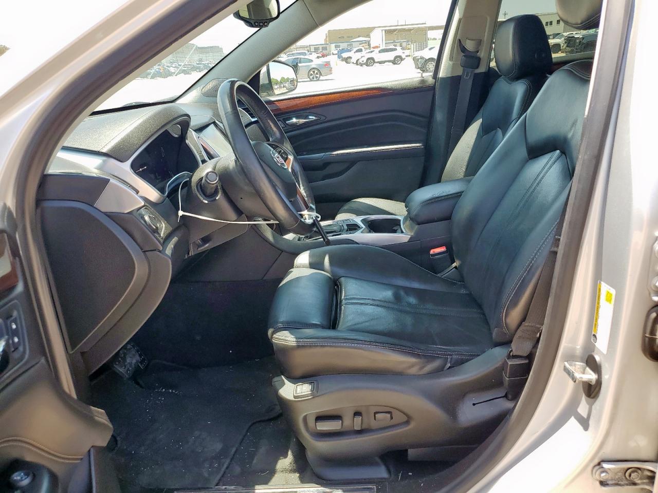 2014 Cadillac Srx Luxury Collection VIN: 3GYFNBE33ES685728 Lot: 65185425