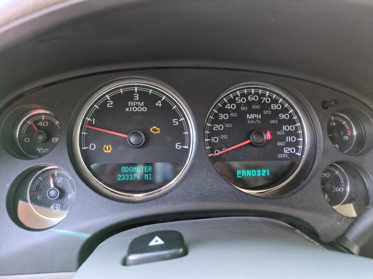 2007 Chevrolet Suburban C1500 VIN: 1GNFC16037J183520 Lot: 66923545