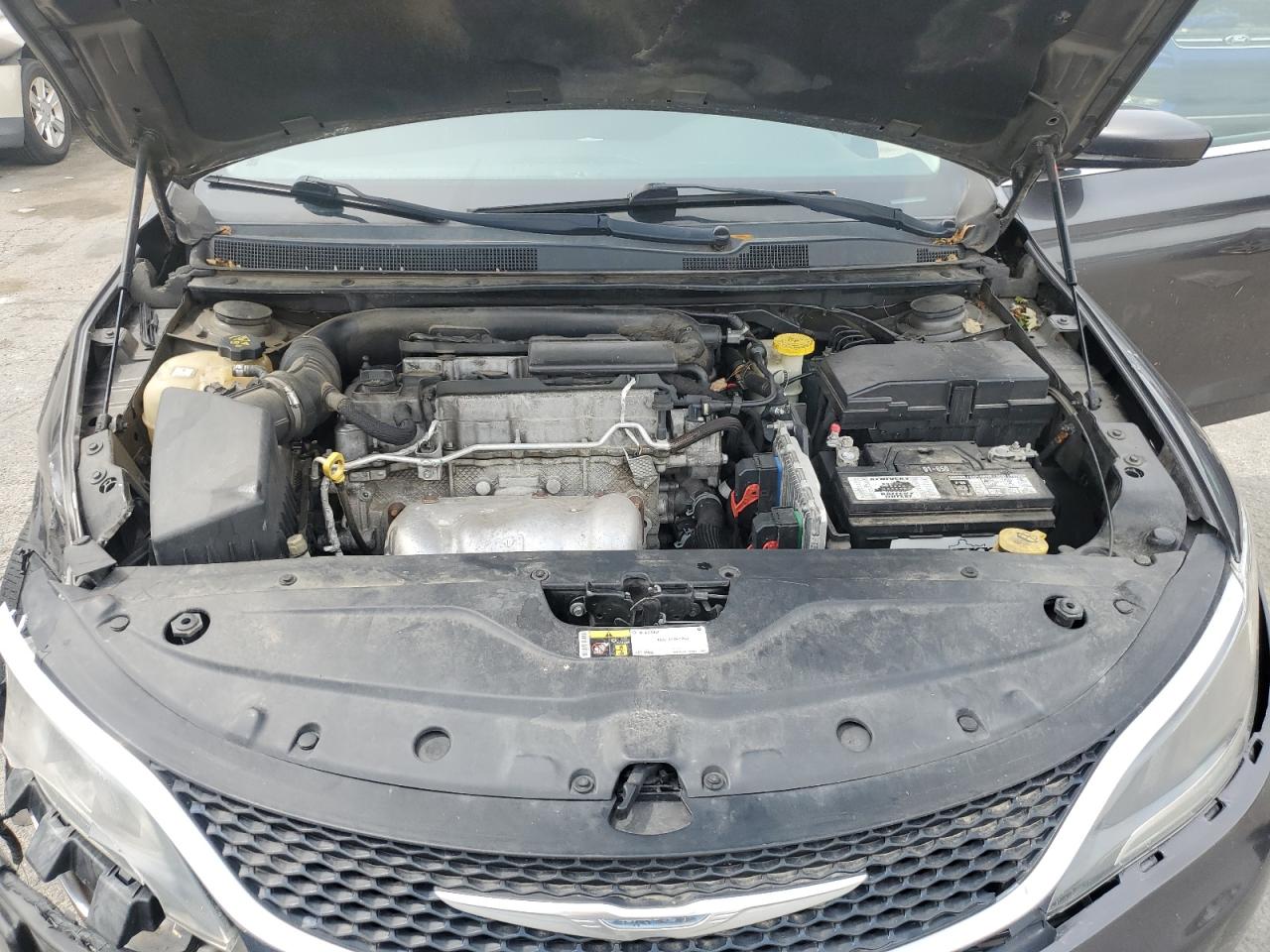 2015 Chrysler 200 Limited VIN: 1C3CCCAB2FN753793 Lot: 64305605
