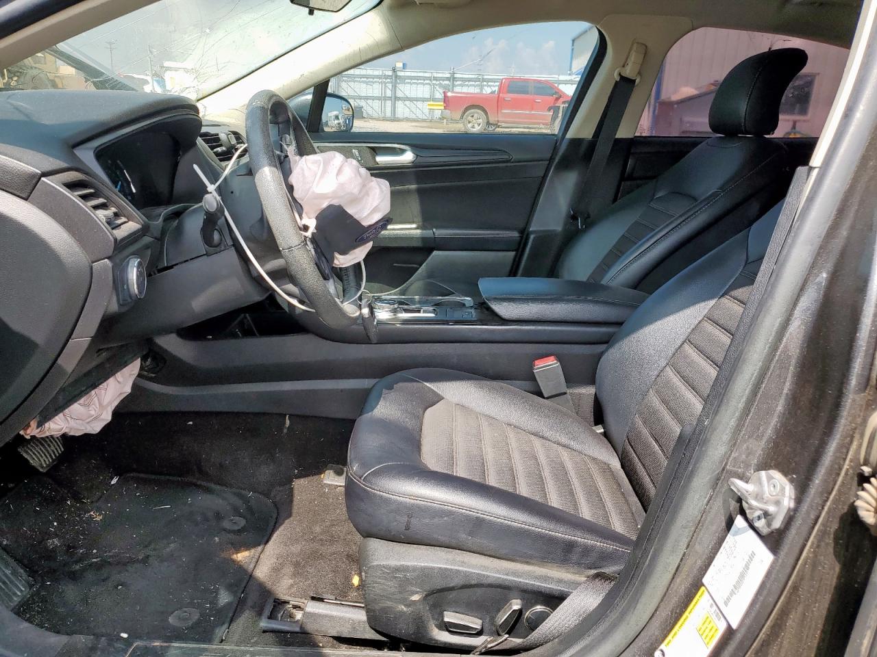2018 Ford Fusion Se VIN: 3FA6P0HD0JR143177 Lot: 64238215