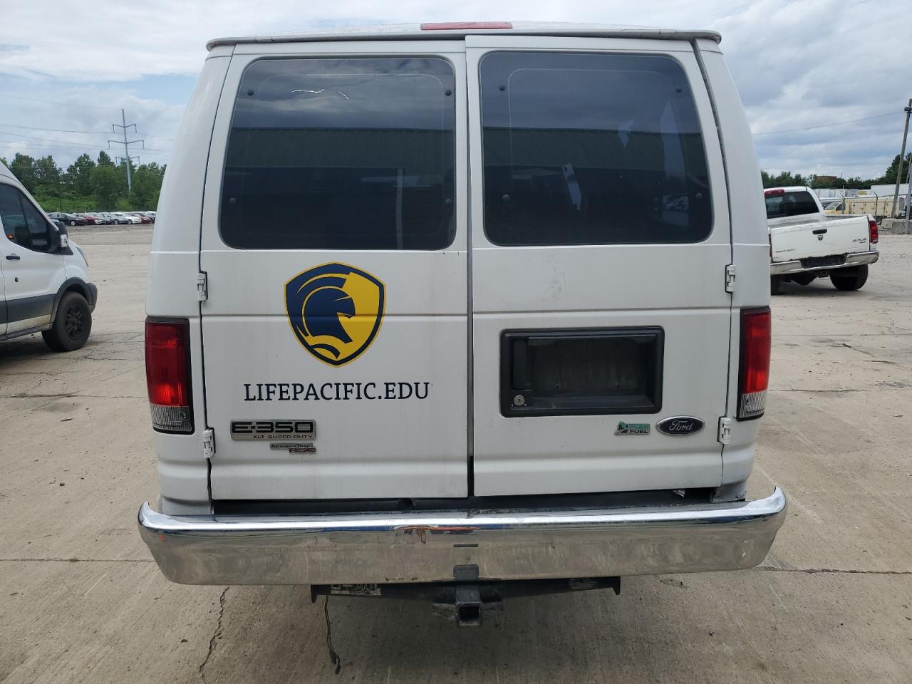 2008 Ford Econoline E350 Super Duty Wagon VIN: 1FBSS31L38DB14547 Lot: 65207915