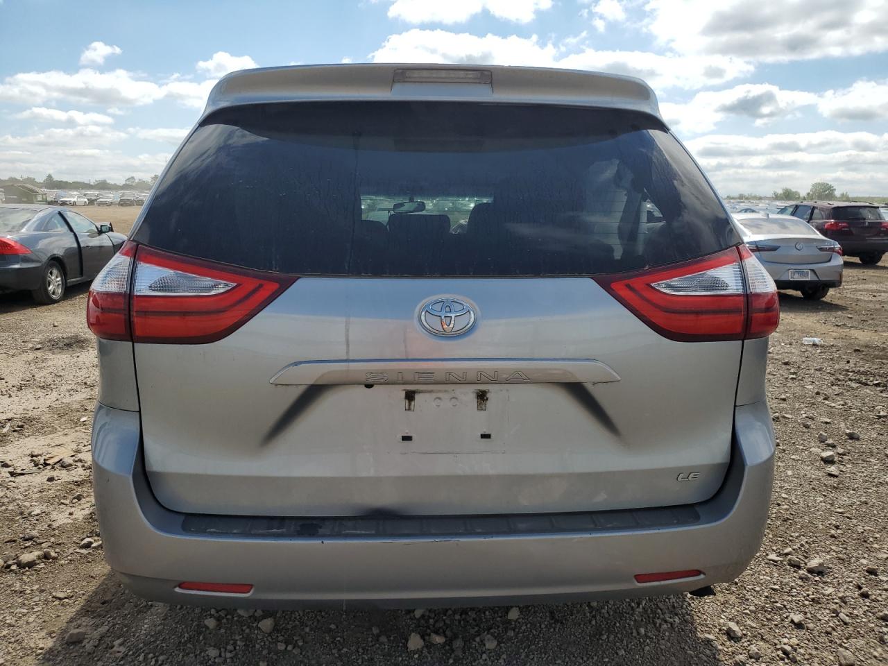 2017 Toyota Sienna Le VIN: 5TDKZ3DC1HS831861 Lot: 65001395