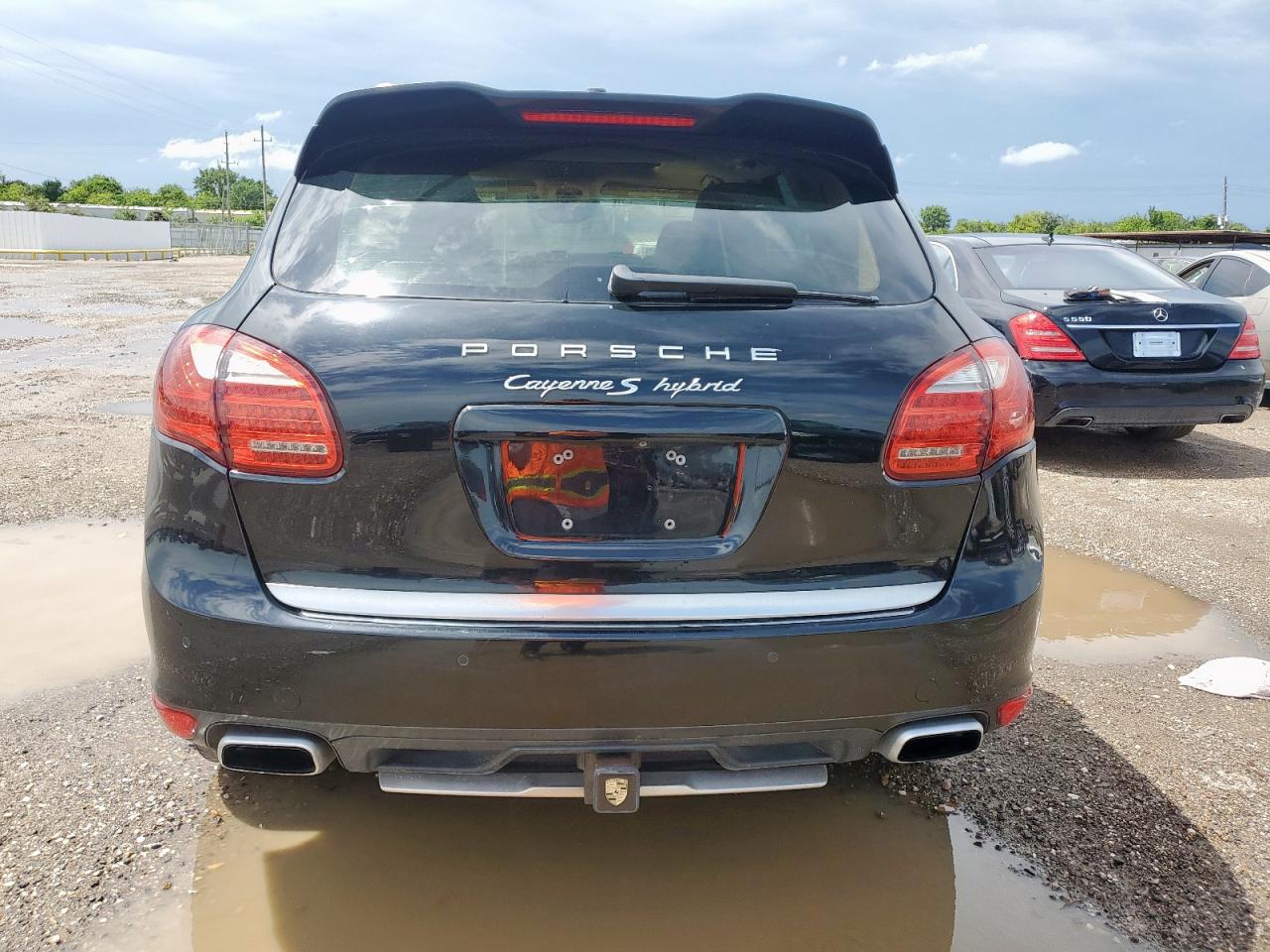 2013 Porsche Cayenne S Hybrid VIN: WP1AE2A20DLA14095 Lot: 64215625