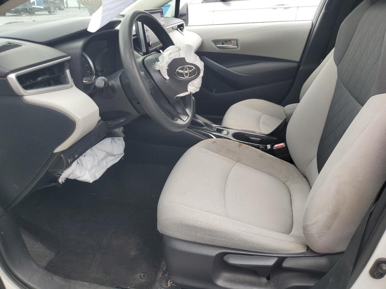 2020 Toyota Corolla Le VIN: JTDEPRAE2LJ004985 Lot: 65644695