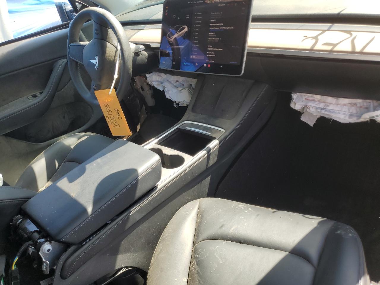 5YJYGDEE1MF253572 2021 Tesla Model Y