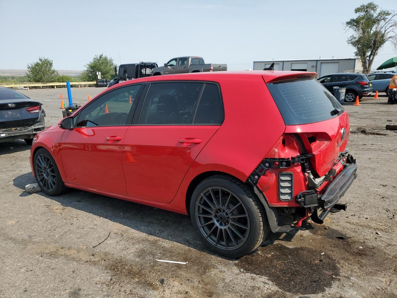 2018 Volkswagen Golf S VIN: 3VWB17AUXJM263754 Lot: 64782365
