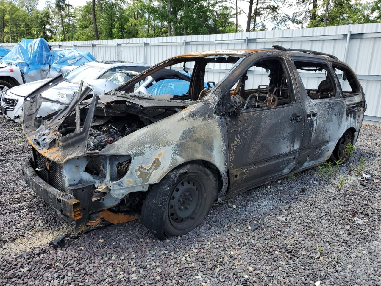 2001 Toyota Sienna Le VIN: 4T3ZF13C71U401074 Lot: 63490365