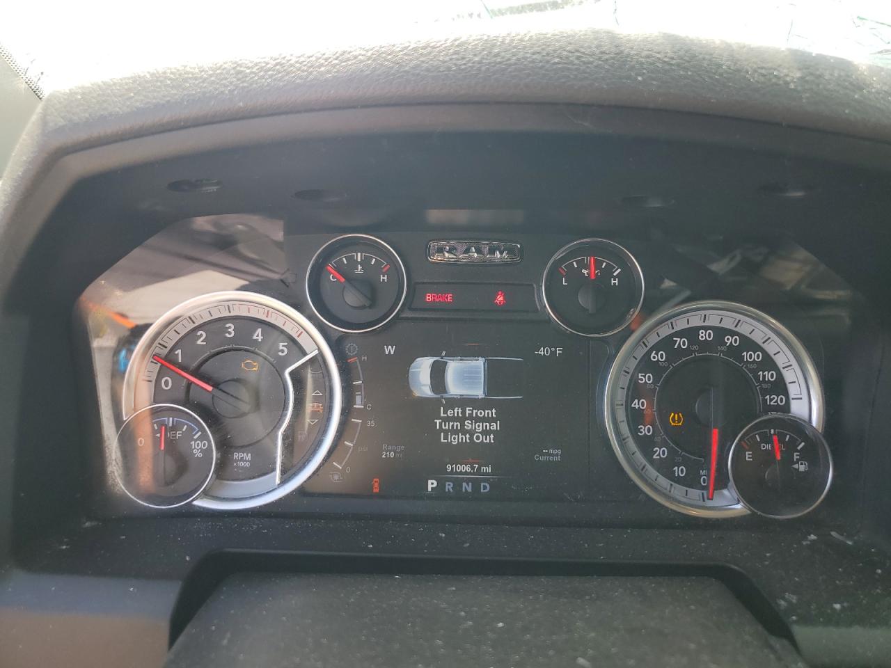 2018 Ram 2500 Slt VIN: 3C6UR5DLXJG328491 Lot: 66905695