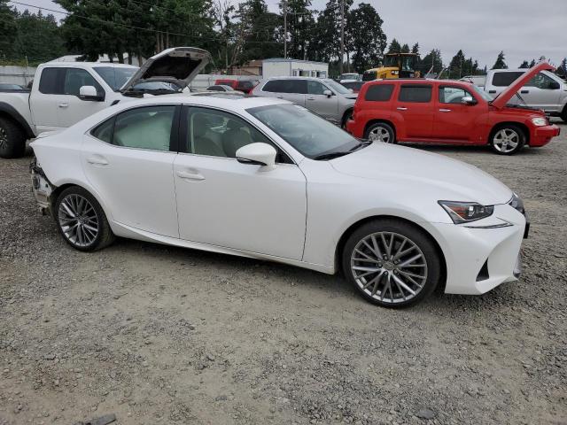  LEXUS IS 2018 White