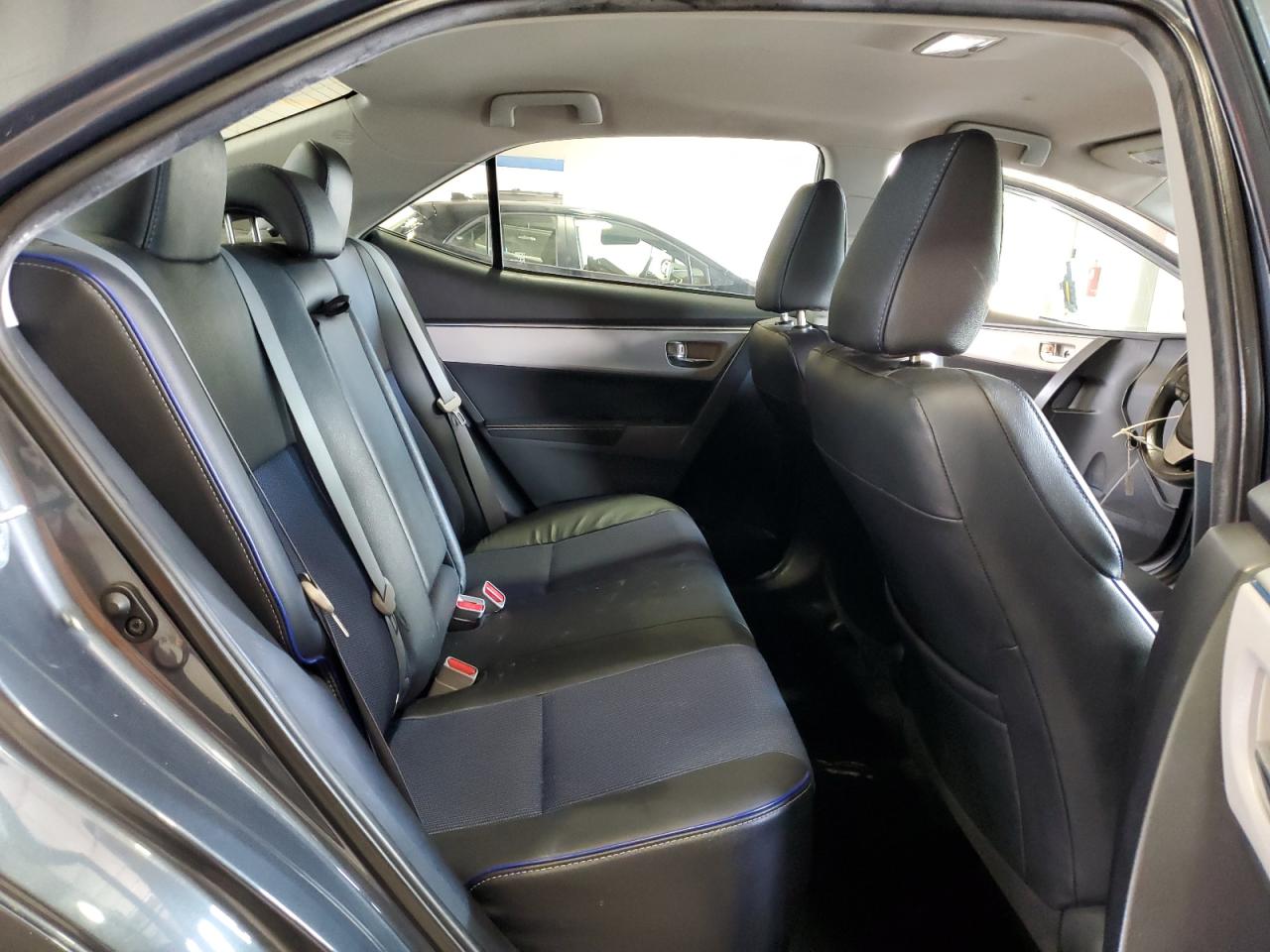 2015 Toyota Corolla L VIN: 2T1BURHEXFC400616 Lot: 64731825