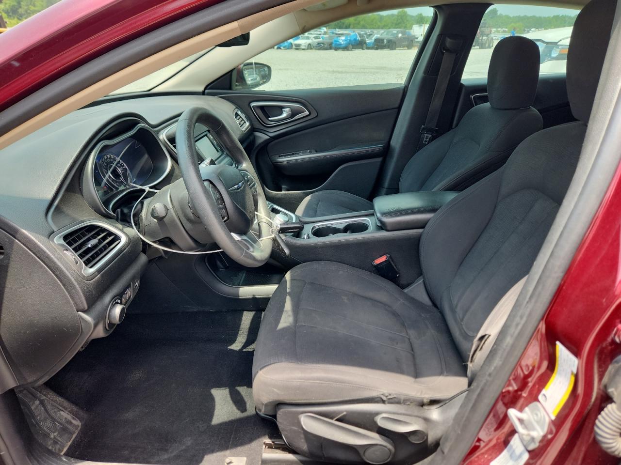 2015 Chrysler 200 Limited VIN: 1C3CCCAB5FN677907 Lot: 55763275