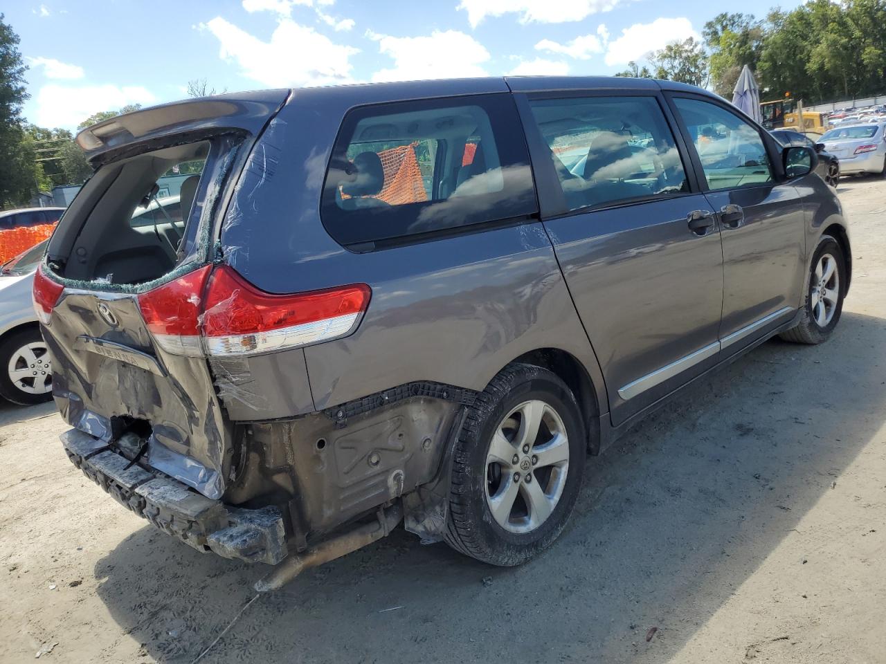 2014 Toyota Sienna VIN: 5TDZK3DC0ES423348 Lot: 66021395
