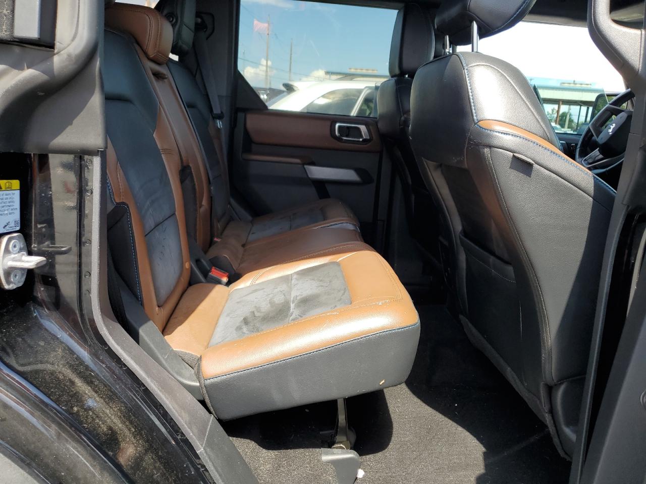 2022 Ford Bronco Base VIN: 1FMEE5DP0NLB59436 Lot: 63255385