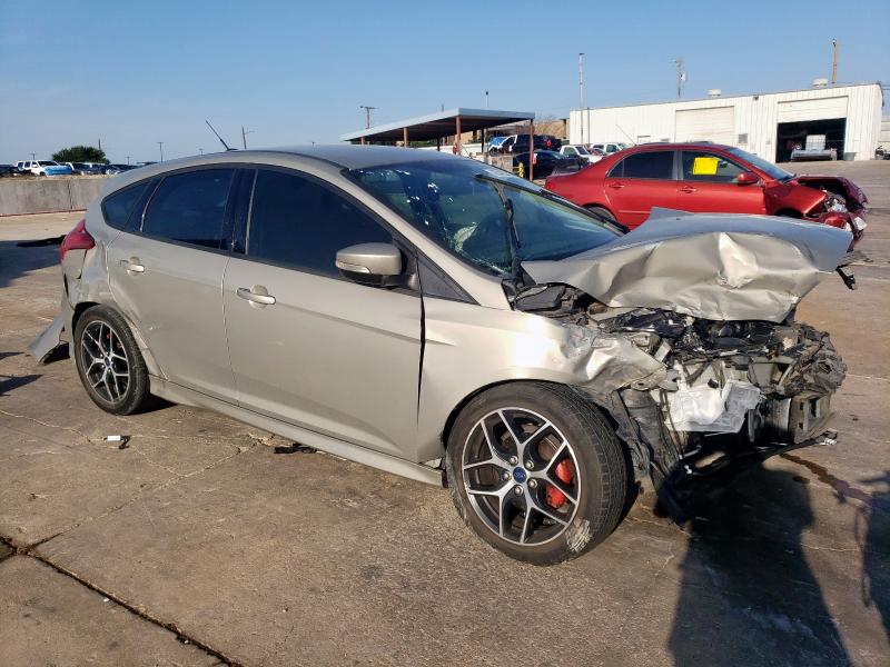  FORD FOCUS 2015 Silver