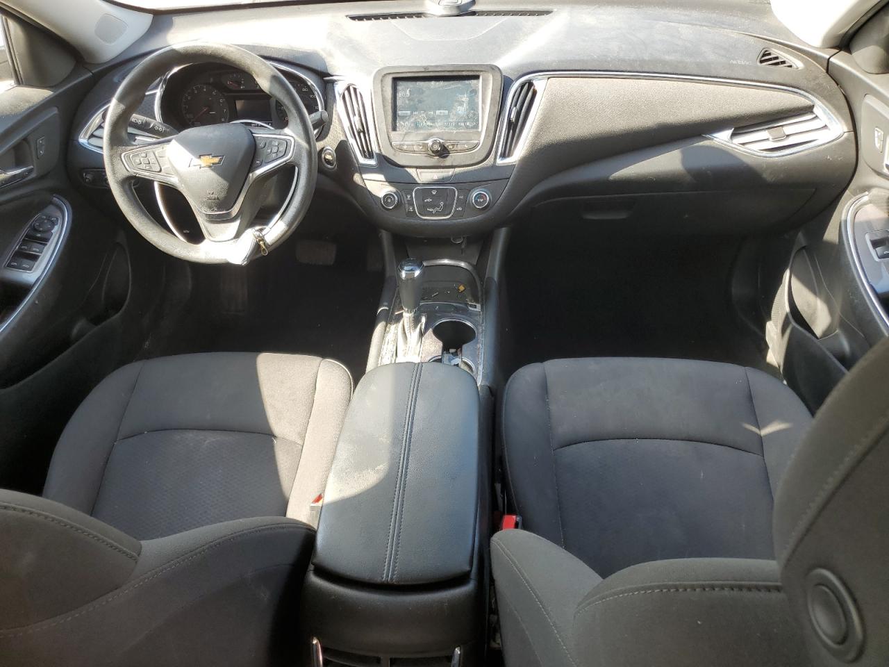 2018 Chevrolet Malibu Lt VIN: 1G1ZD5STXJF207681 Lot: 64595855