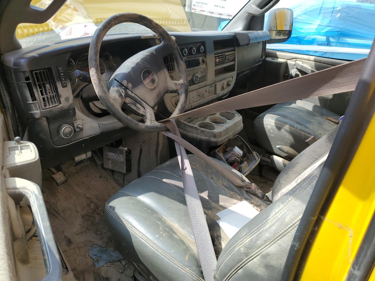 2022 GMC Savana Cutaway G3500 VIN: 1GD07RFP5N1161574 Lot: 64360165