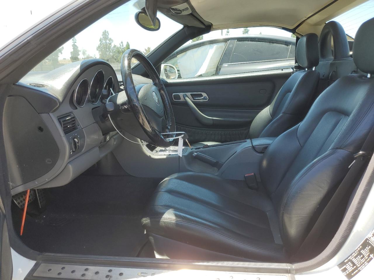 2001 Mercedes-Benz Slk 230 Kompressor VIN: WDBKK49F61F193012 Lot: 63621655