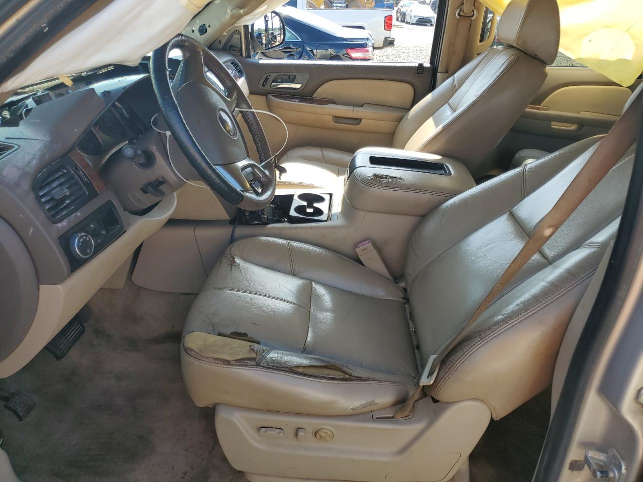 2007 GMC Yukon VIN: 1GKFC13J27R242858 Lot: 64682825