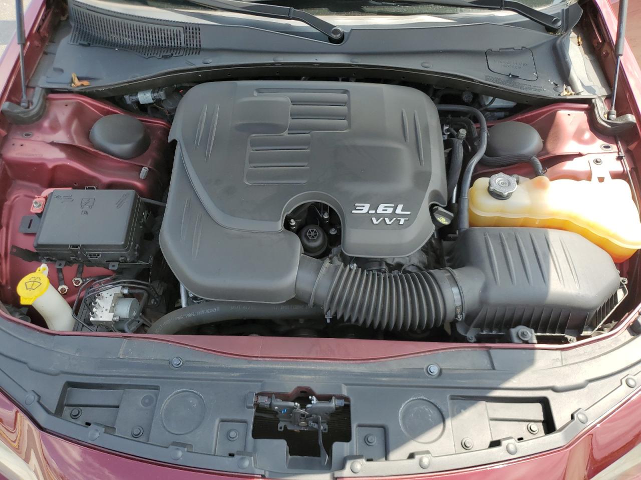 2019 Chrysler 300 S VIN: 2C3CCABG6KH624795 Lot: 65776885