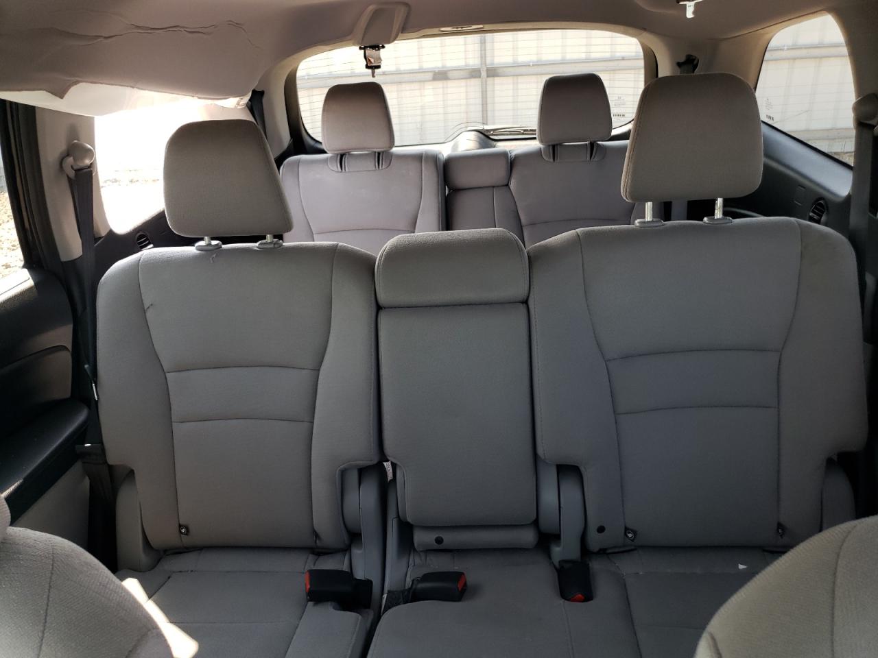 2017 Honda Pilot Lx VIN: 5FNYF6H12HB077192 Lot: 64110395