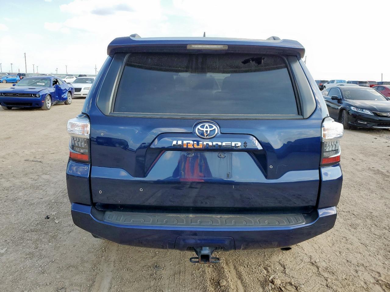 2021 Toyota 4Runner Sr5 VIN: JTEFU5JR2M5233570 Lot: 64588995