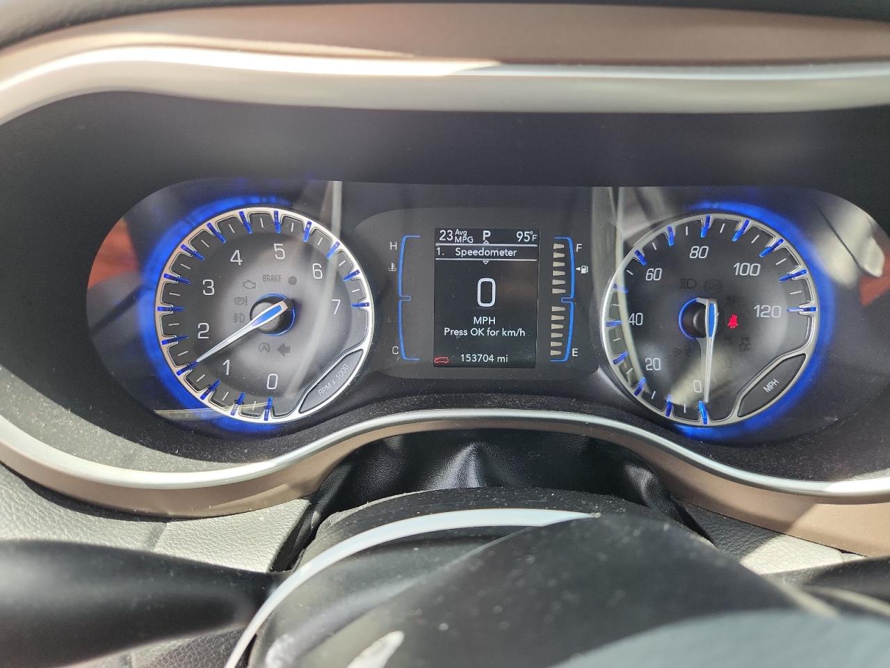 2019 Chrysler Pacifica Touring L VIN: 2C4RC1BG0KR560057 Lot: 64835895