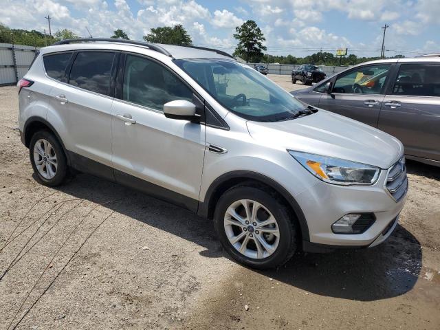  FORD ESCAPE 2018 Srebrny