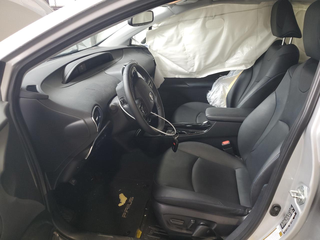 2020 Toyota Prius L VIN: JTDKARFU2L3120017 Lot: 64256835
