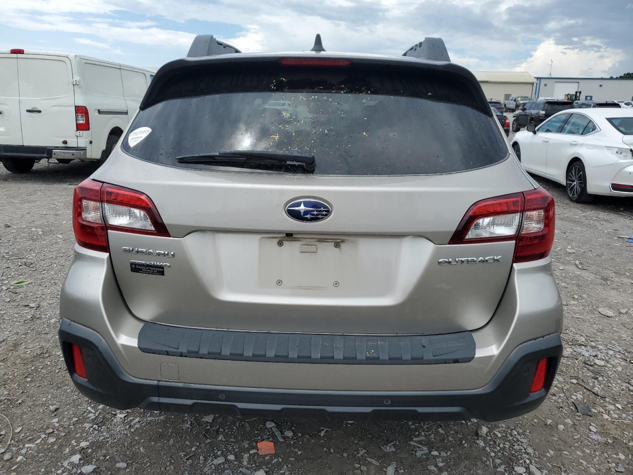 2018 Subaru Outback 2.5I Limited VIN: 4S4BSANC9J3258511 Lot: 62300315