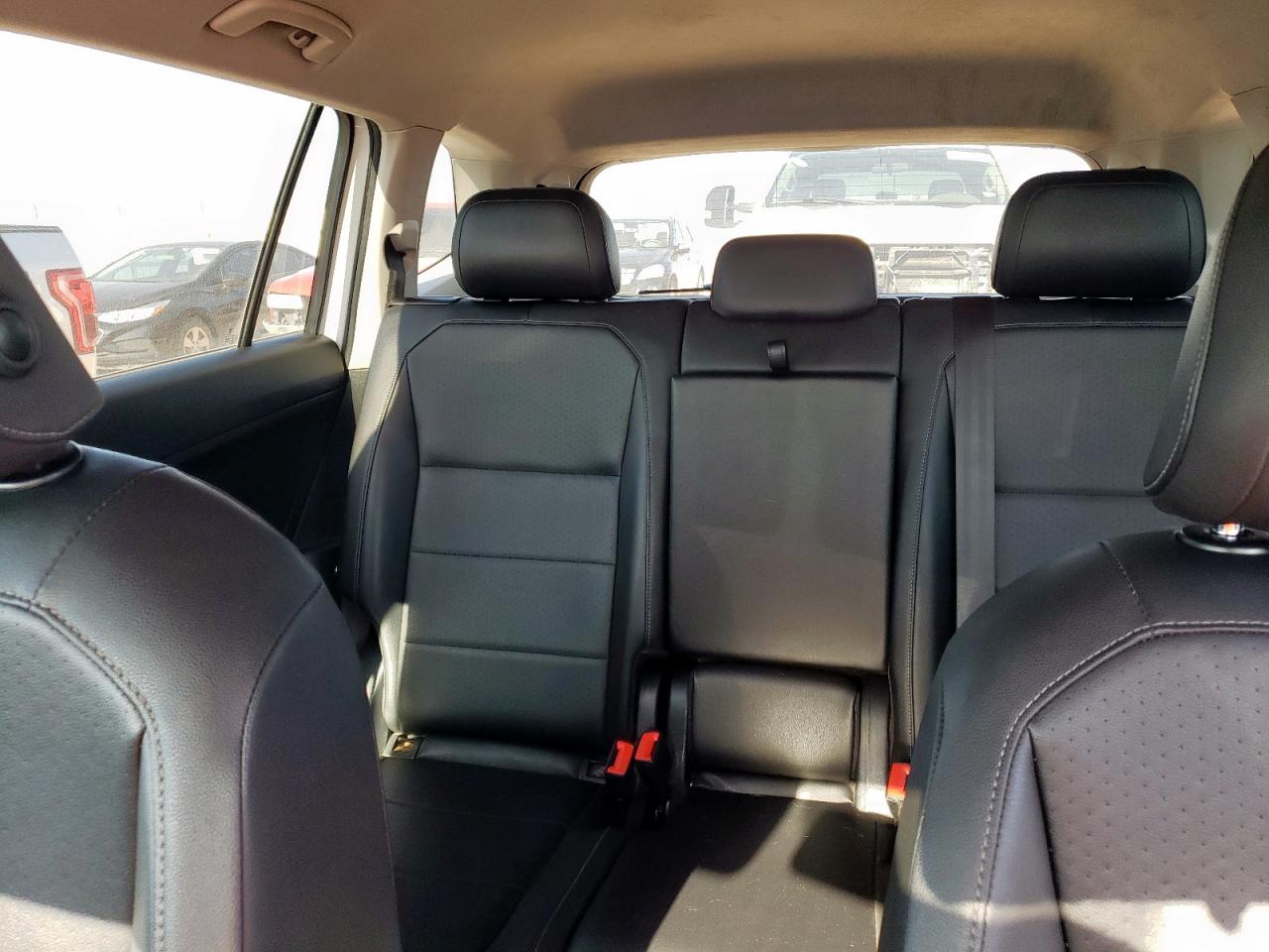 2019 Volkswagen Tiguan Se VIN: 3VV3B7AX2KM056468 Lot: 64792015