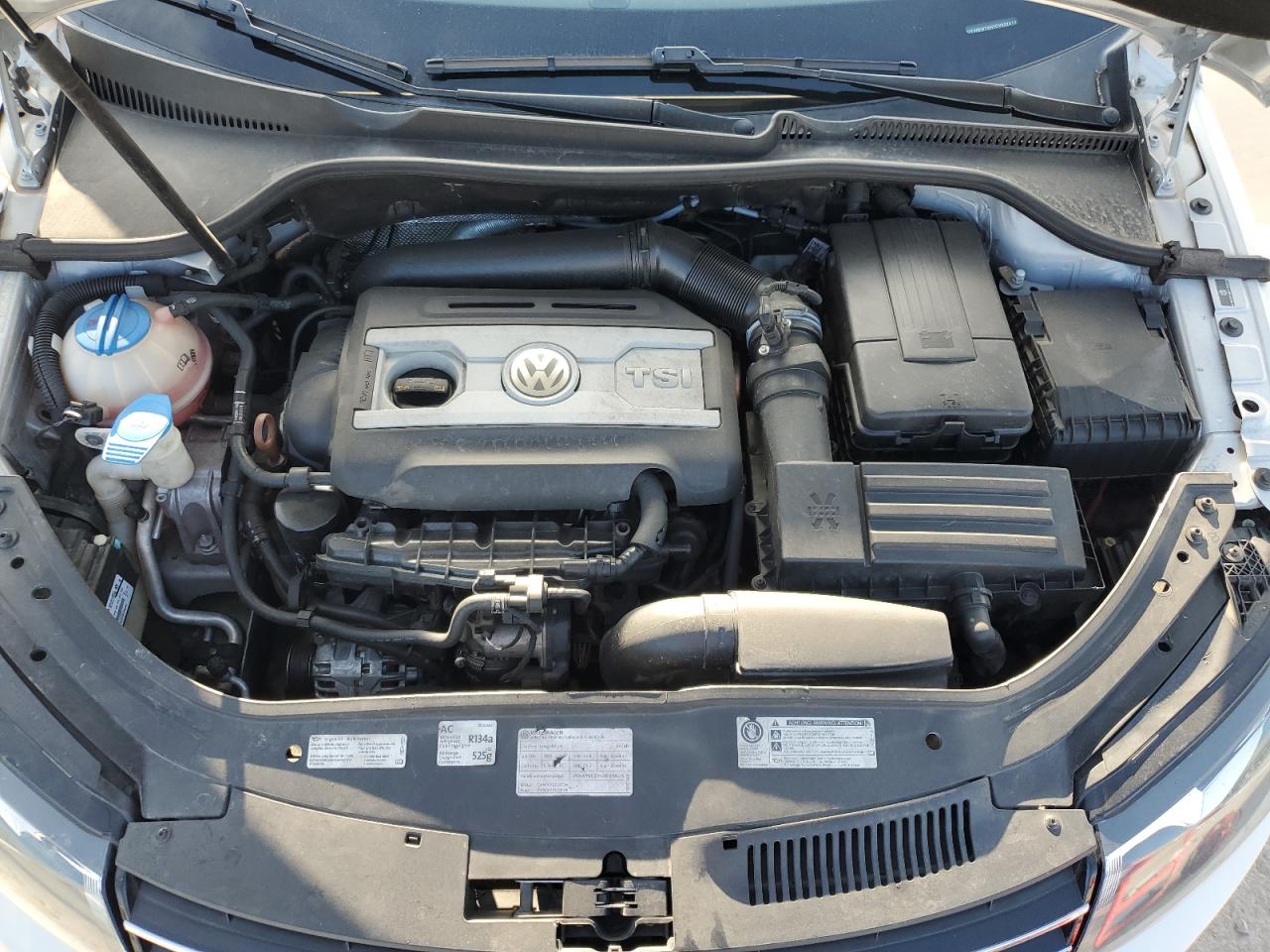 2012 Volkswagen Eos Komfort VIN: WVWBW7AH7CV022413 Lot: 63625255