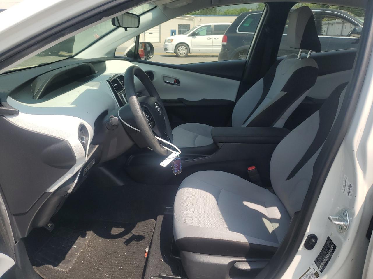 2019 Toyota Prius VIN: JTDKARFU7K3070858 Lot: 64401515