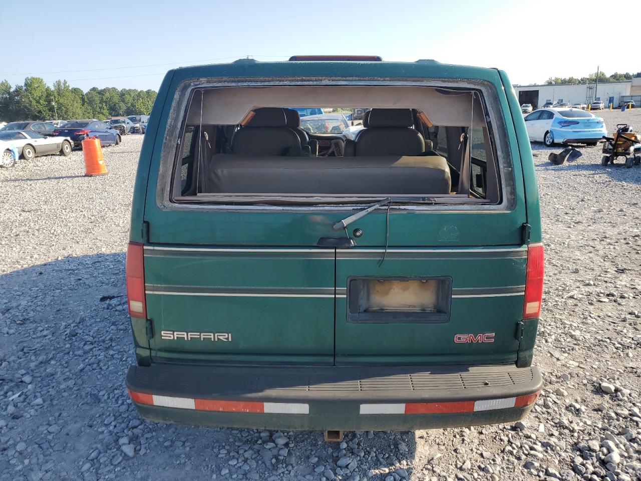 1998 GMC Safari Xt VIN: 1GDDM19W9WB530754 Lot: 65279595