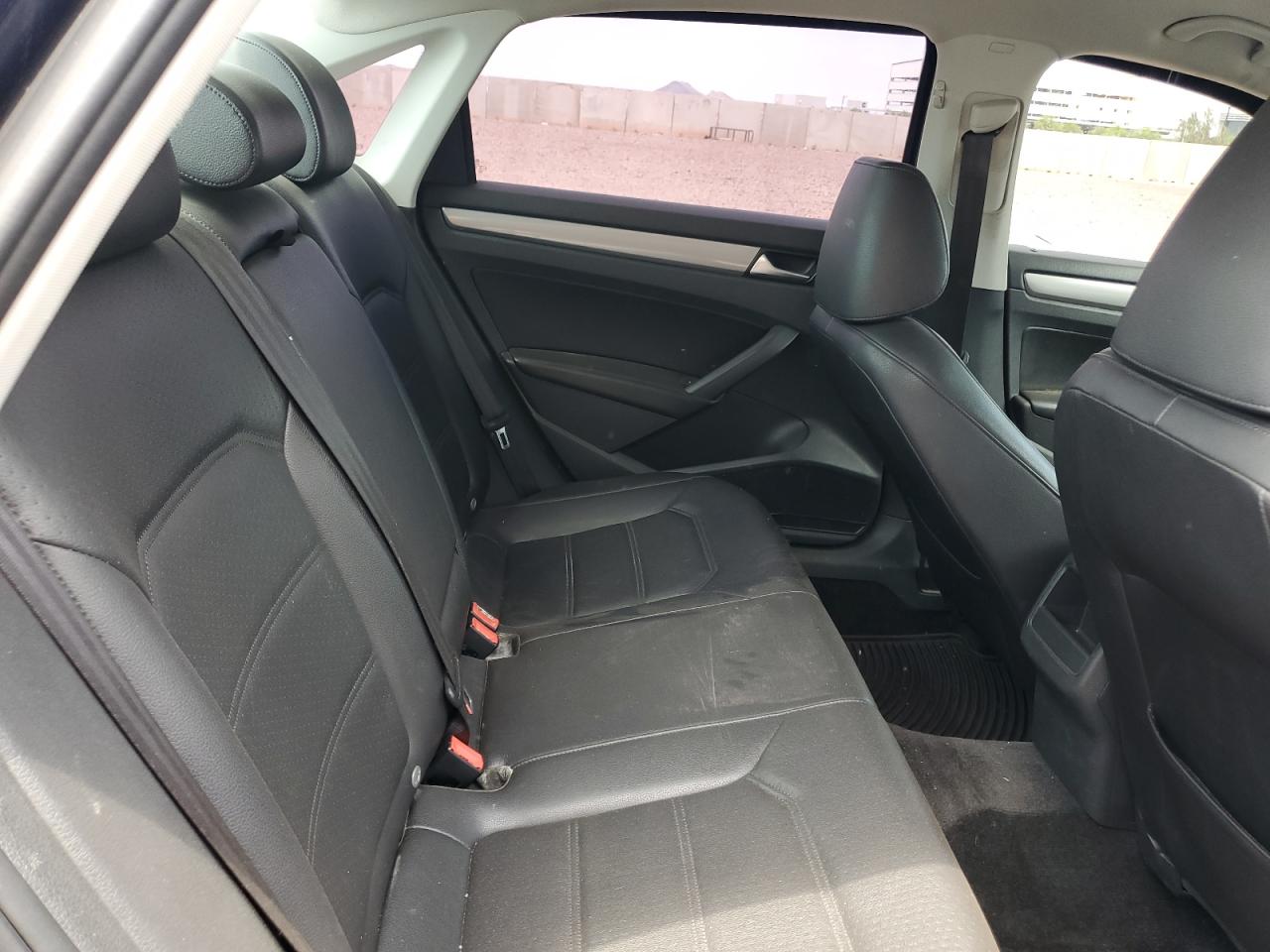 2015 Volkswagen Passat S VIN: 1VWAS7A31FC082504 Lot: 64935465