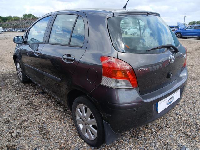 2009 TOYOTA YARIS TR V