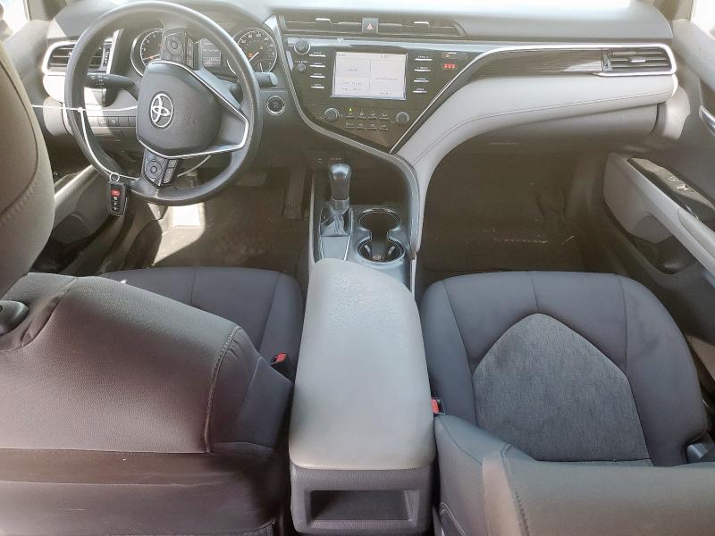  TOYOTA CAMRY 2018 Biały