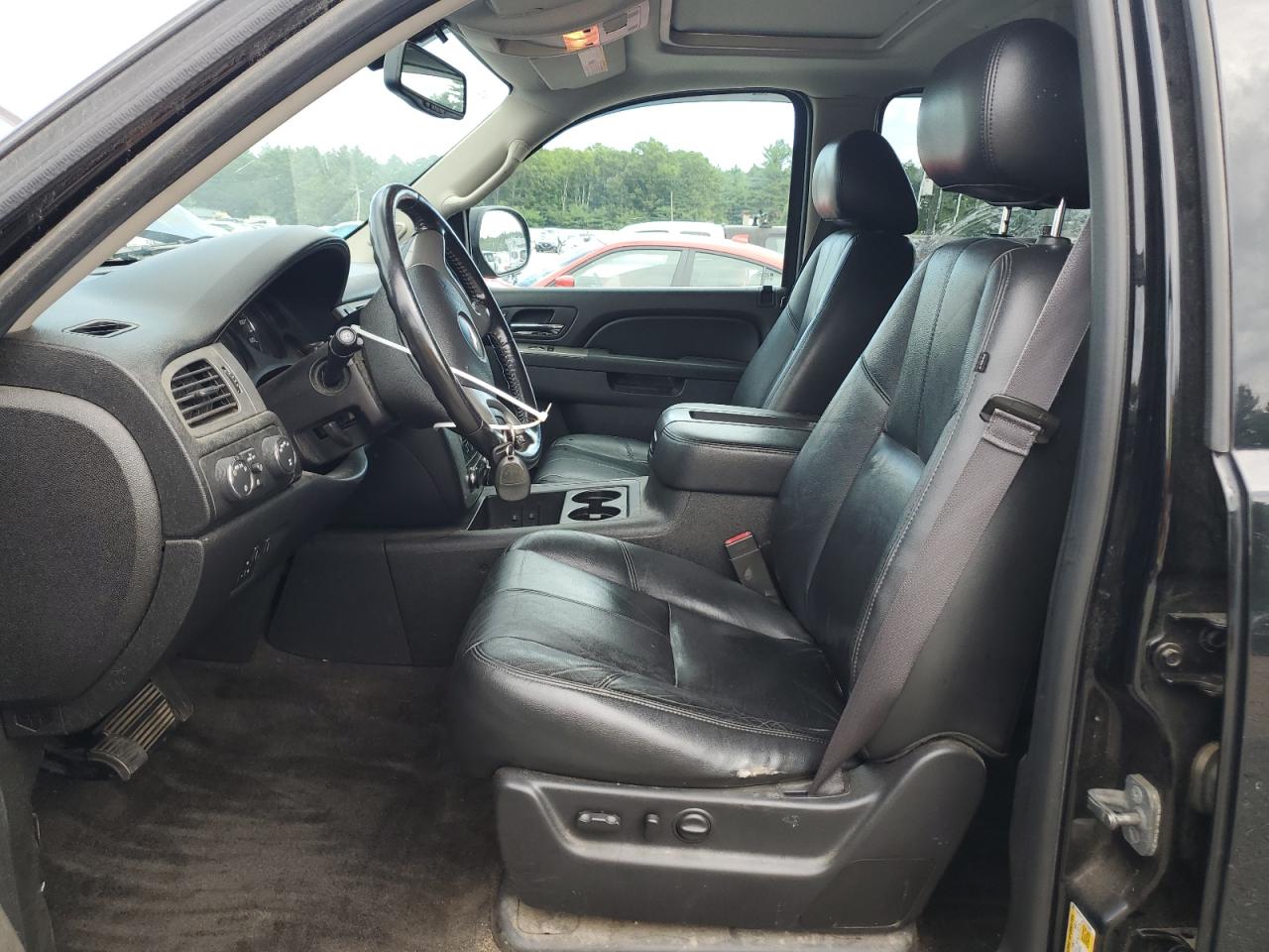 2014 Chevrolet Suburban K1500 Lt VIN: 1GNSKJE71ER210650 Lot: 64726305