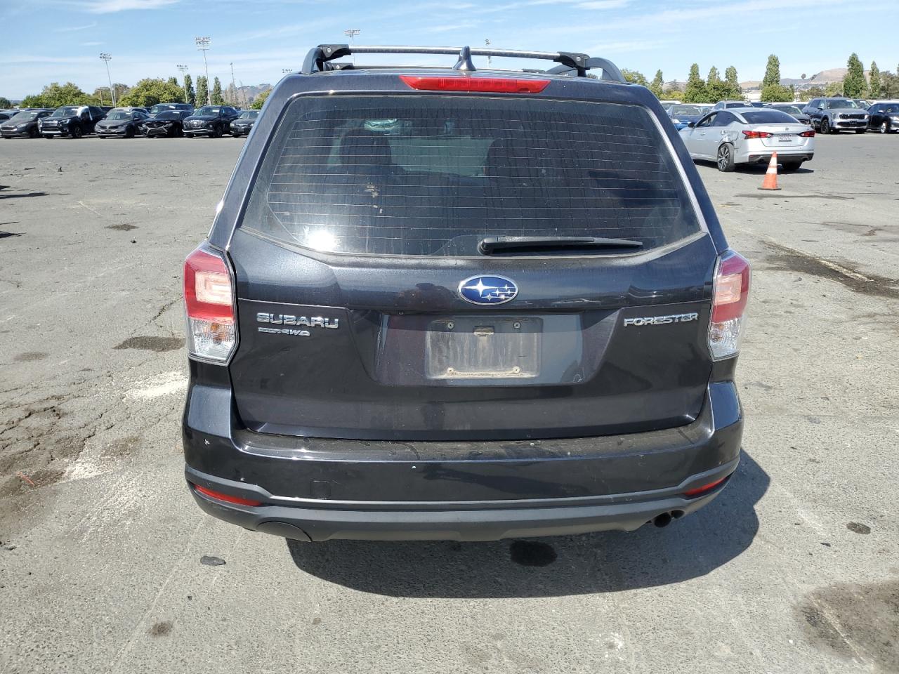 2018 Subaru Forester 2.5I VIN: JF2SJABC9JH555682 Lot: 63628545