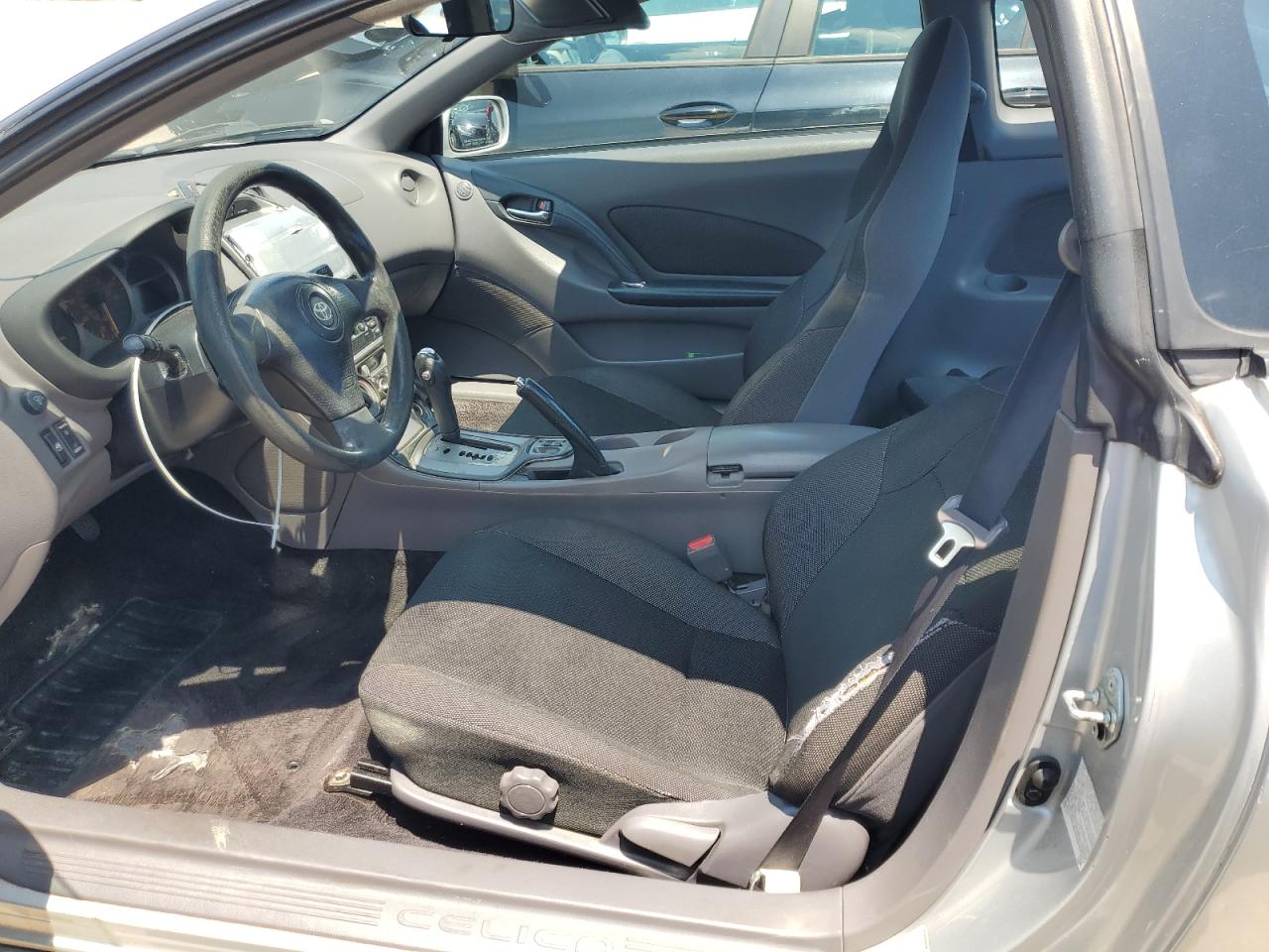 2002 Toyota Celica Gt VIN: JTDDR32T820119353 Lot: 64510835