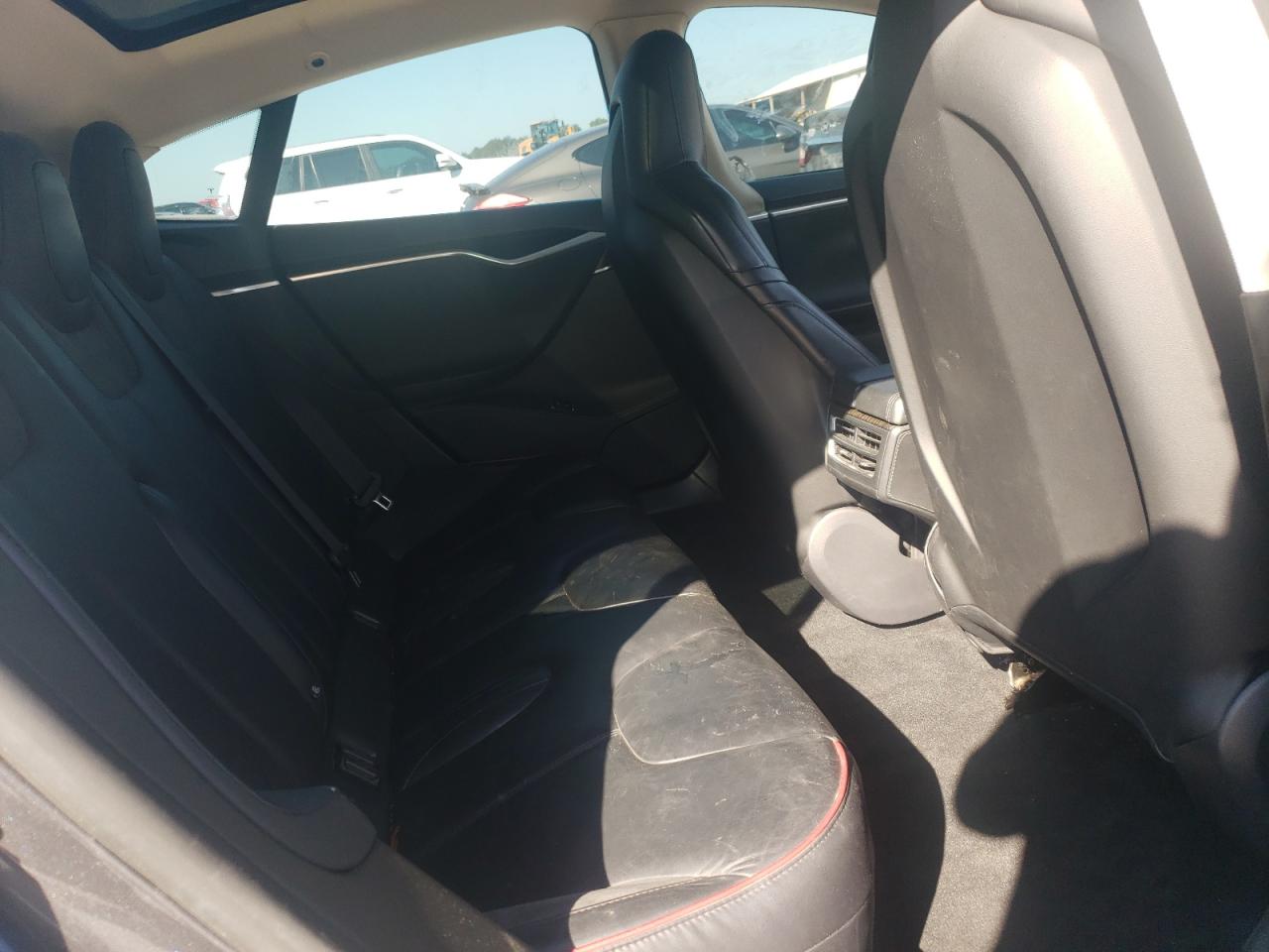 2014 Tesla Model S VIN: 5YJSA1H26EFP67409 Lot: 64400895