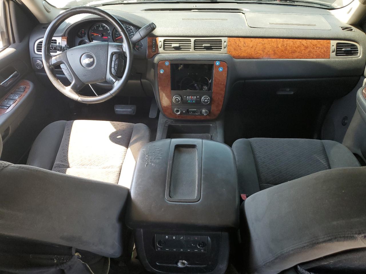 2008 Chevrolet Suburban C1500 Ls VIN: 1GNFC16038R103961 Lot: 64835235